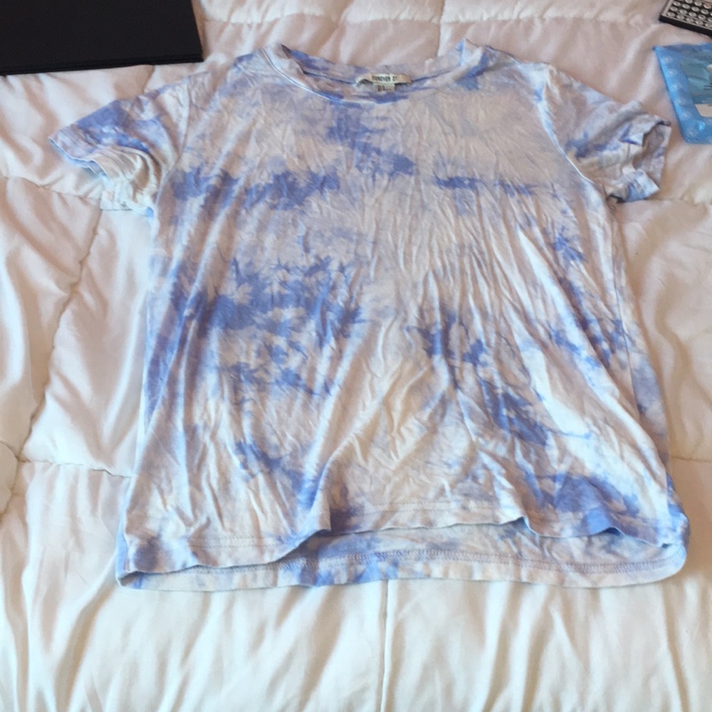 Forever 21 soft tye dye top. Size small.